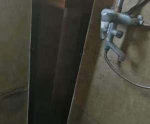 卫生间漏水怎么判断是水管漏还是防水层漏?新手自查分辨技巧